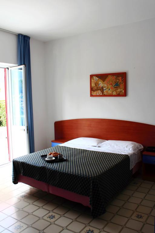 Forio di Ischia Hotel Costa Citara חדר תמונה